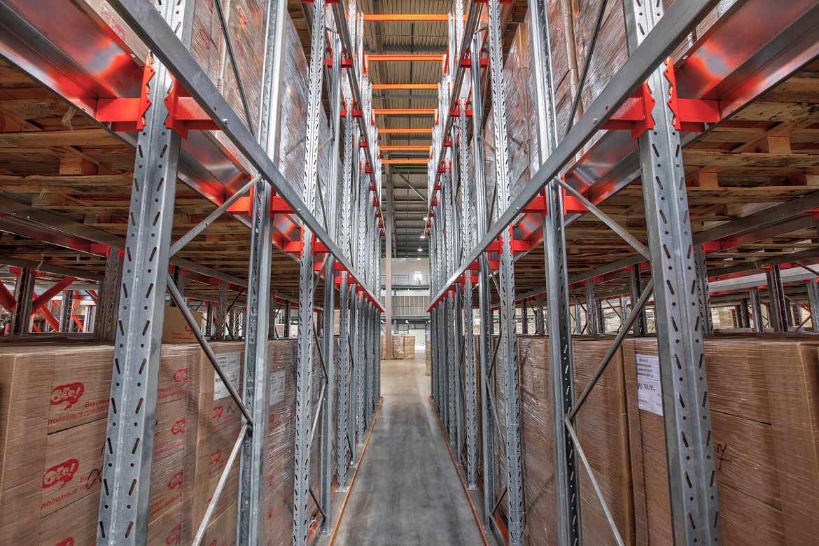 Набивные стеллажи. Площадь склада 5000 кв. м - 5